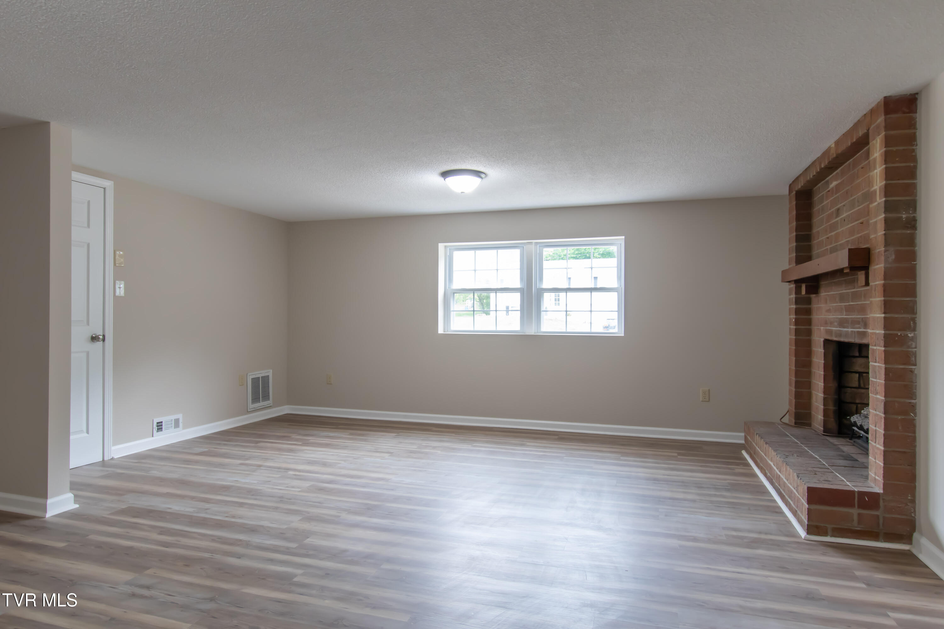 7324 White Pine Circle, Bristol, Virginia image 45