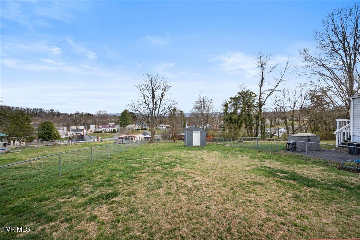218 Magnolia Drive, Bristol, Virginia image 23