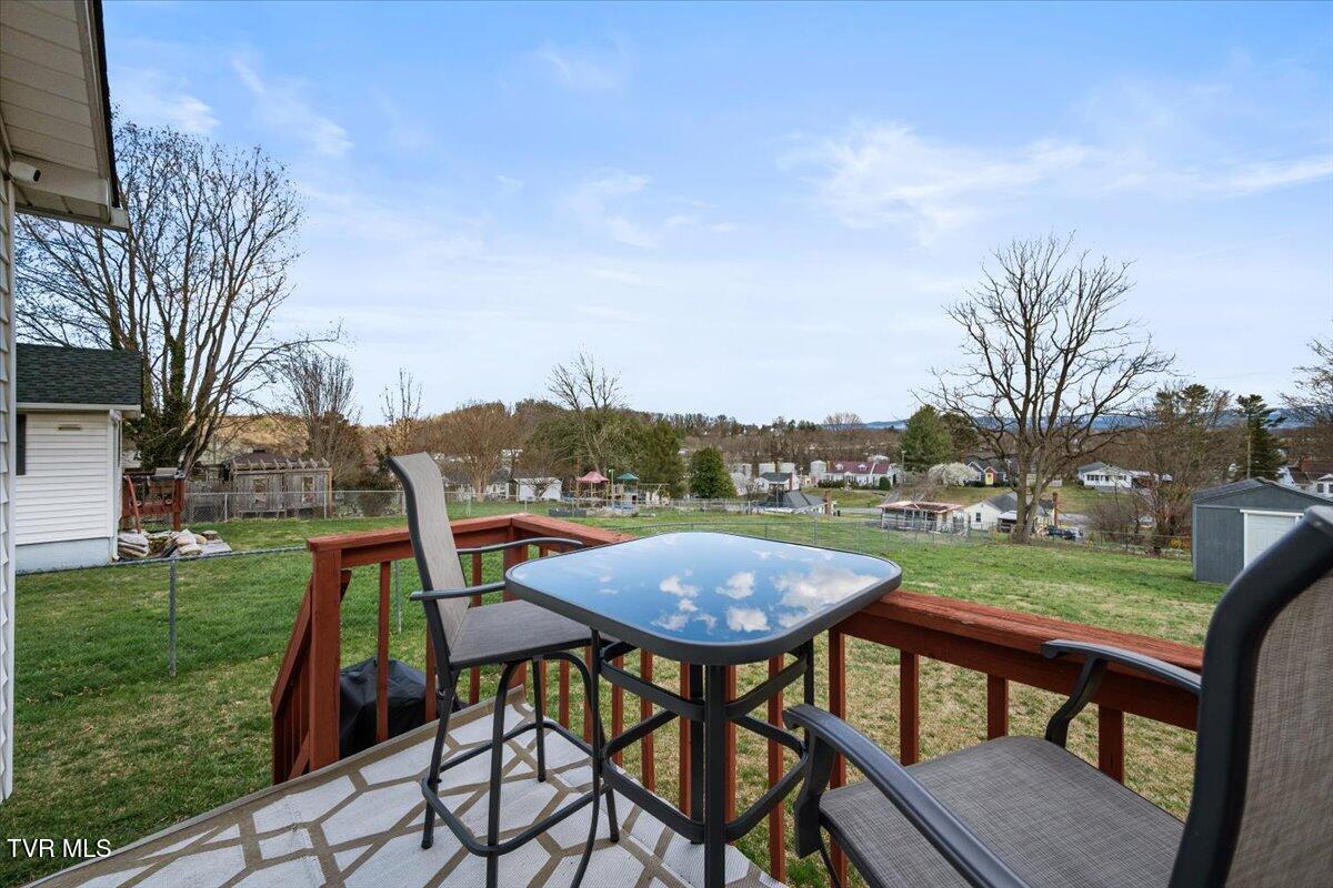 218 Magnolia Drive, Bristol, Virginia image 17