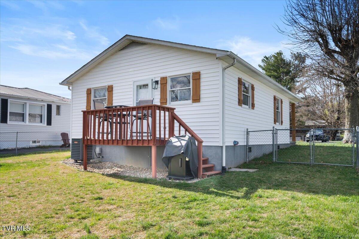 218 Magnolia Drive, Bristol, Virginia image 21
