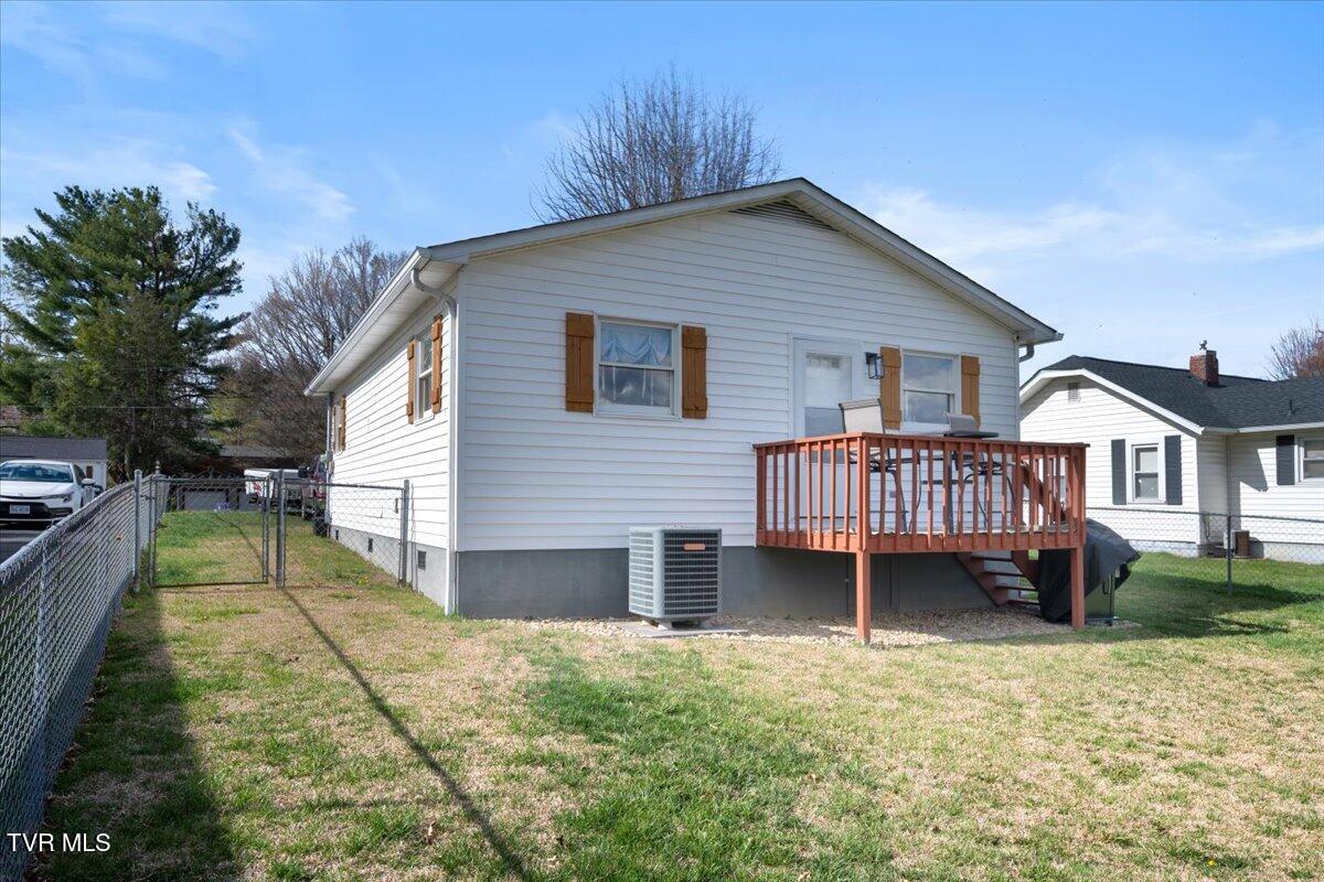 218 Magnolia Drive, Bristol, Virginia image 19