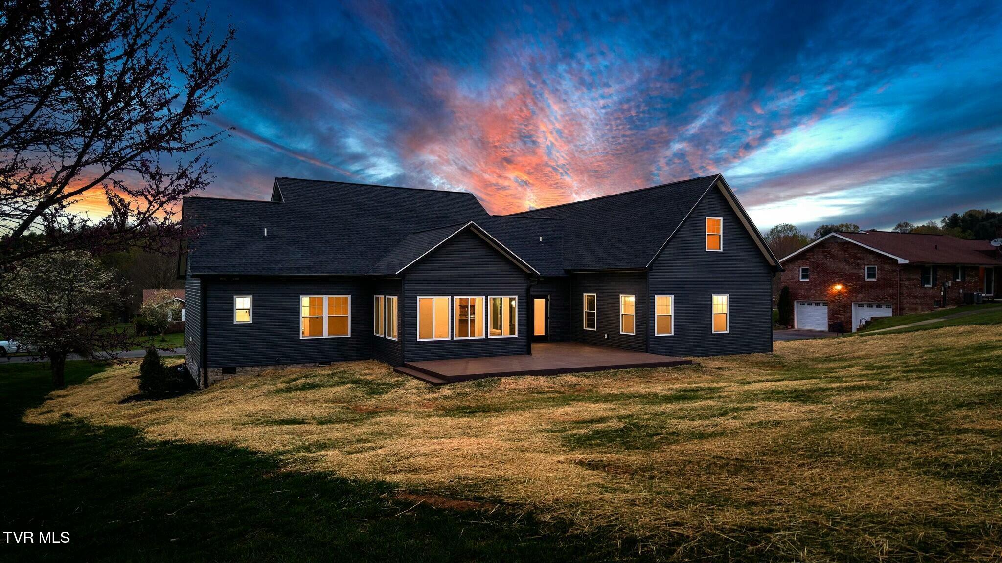 330 Bogey Drive, Abingdon, Virginia image 5