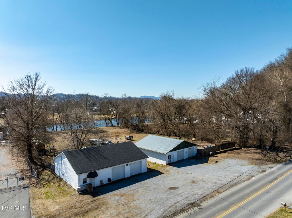 Photo of 217 Lovers Lane, Elizabethton, TN 37643 (MLS # 9991307)