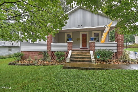 Homes For Sale - 1020 Florida Avenue<br/> Bristol, TN 37620