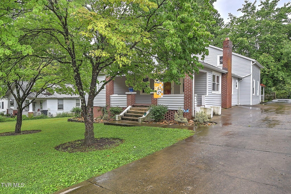 Photo of 1020 Florida Avenue, Bristol, TN 37620 (MLS # 9997334)
