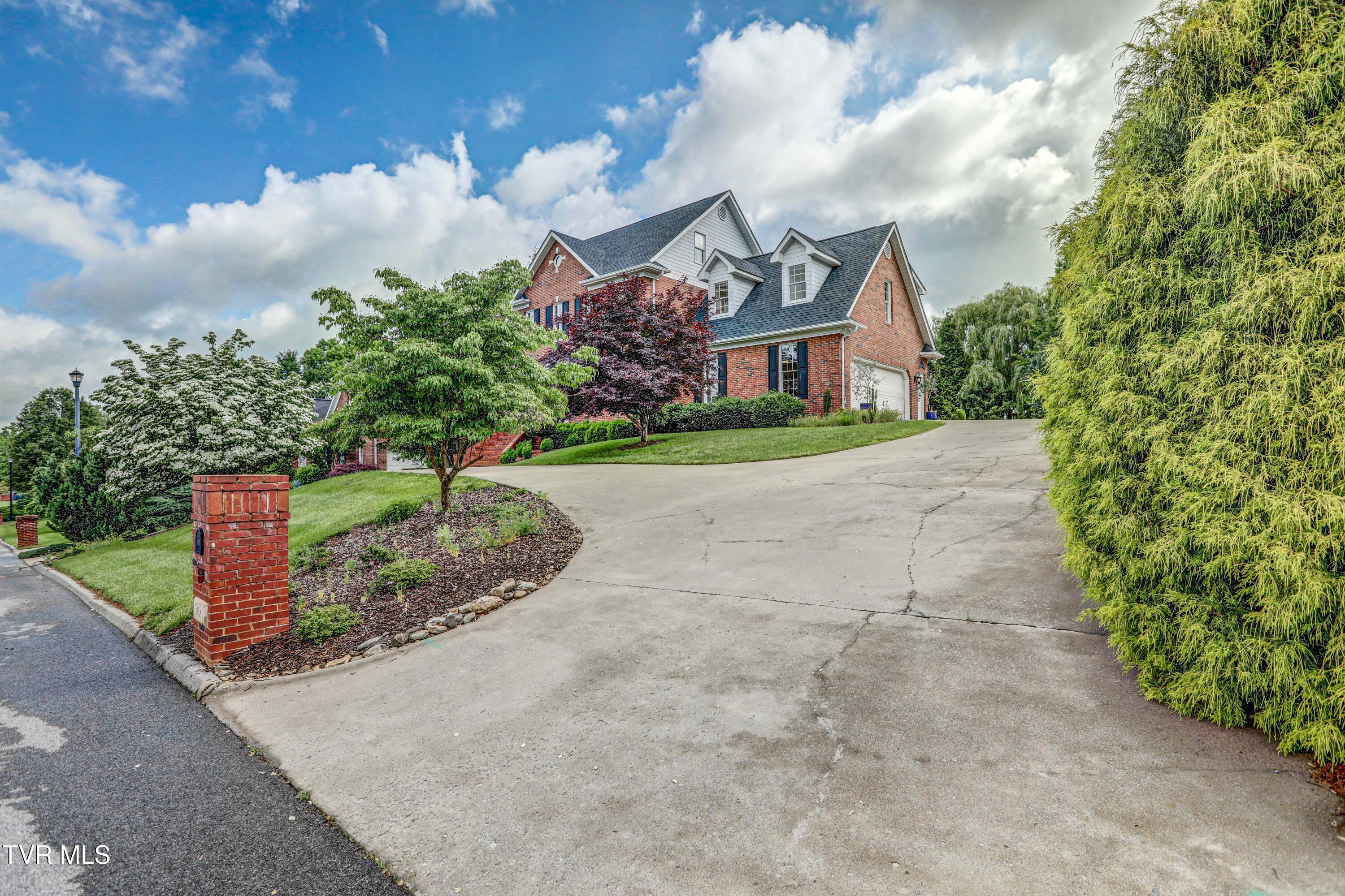 5621 John Gaines Boulevard, Kingsport, Tennessee image 2