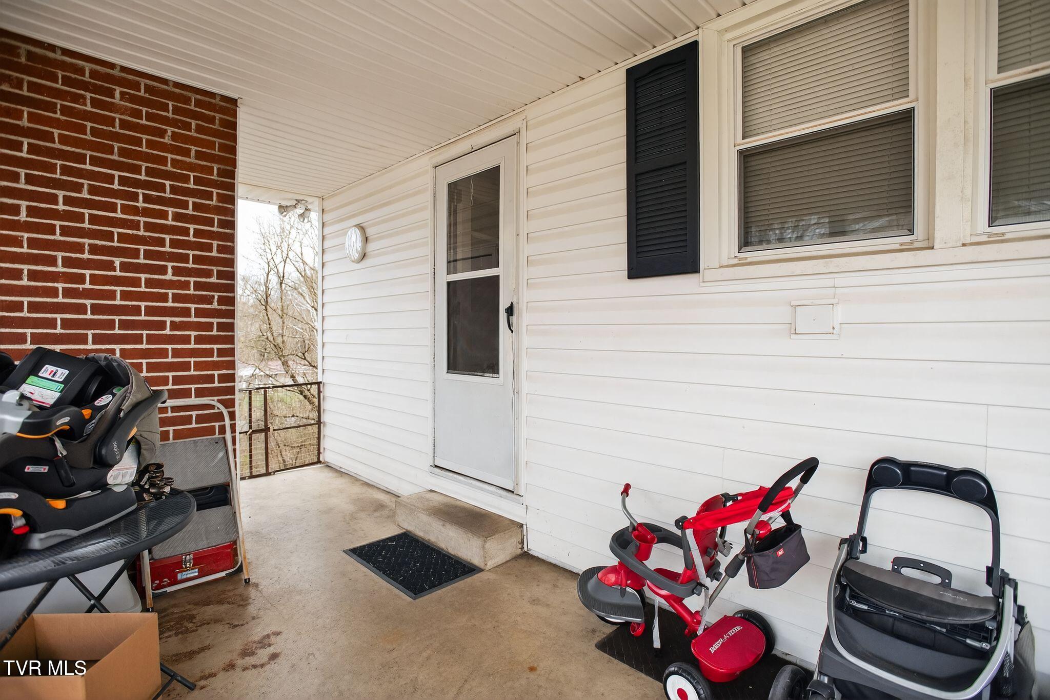 3356 Grandview Drive