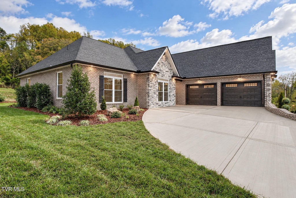 Photo of 1418 Hairetown Road, Johnson City, TN 37615 (MLS # 10002040)