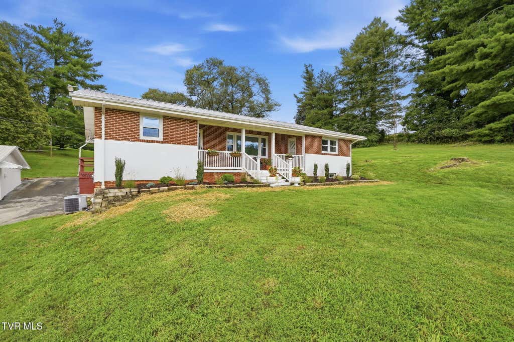 Photo of 339 Beulah Church Drive, Kingsport, TN 37663 (MLS # 9999942)