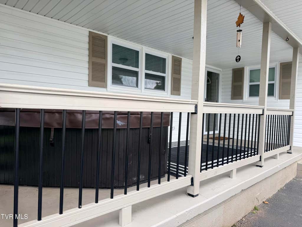 Photo of 2309 Ashwood Avenue, Kingsport, TN 37664 (MLS # 9998462)