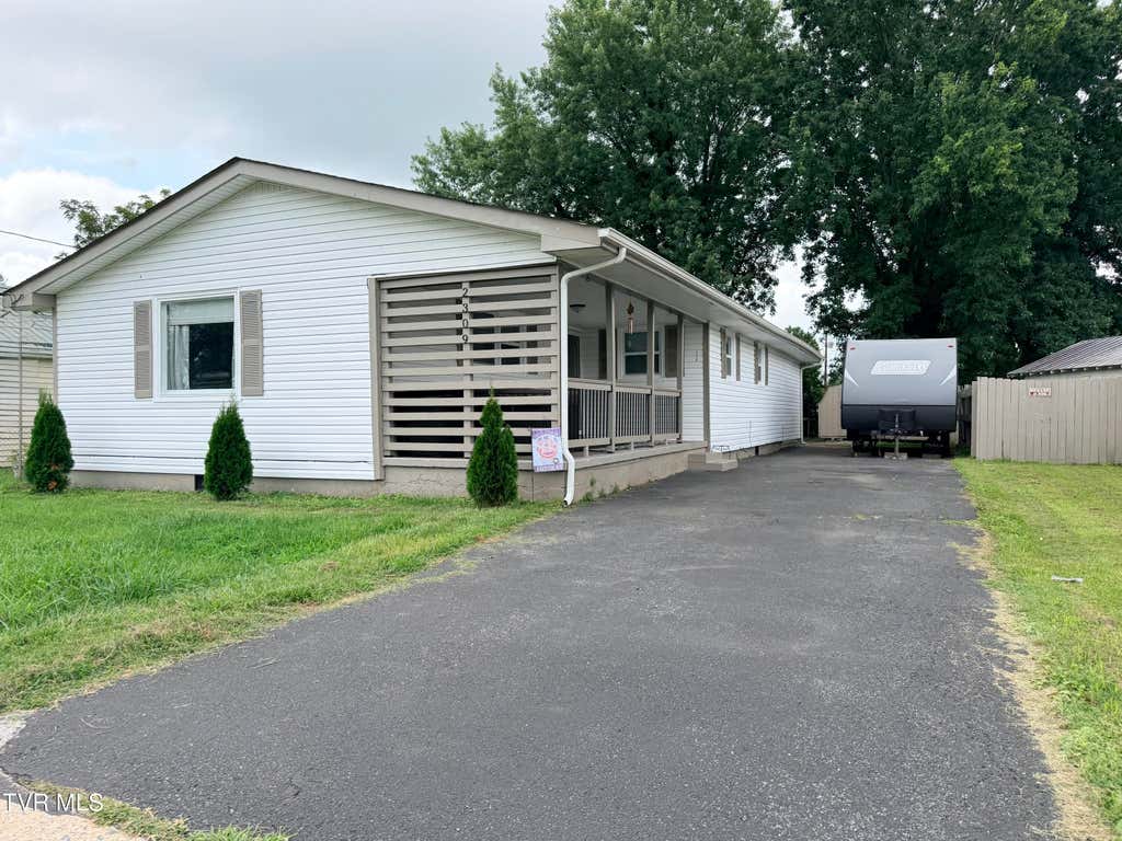 Photo of 2309 Ashwood Avenue, Kingsport, TN 37664 (MLS # 9998462)