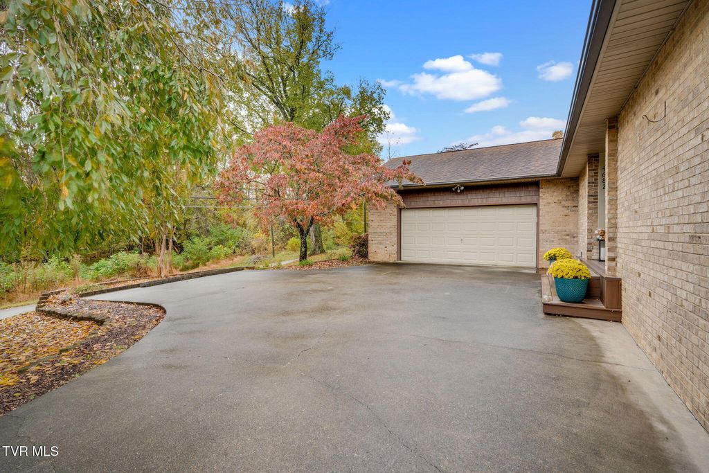 Photo of 4682 Old Stage Road, Kingsport, TN 37664 (MLS # 9987707)