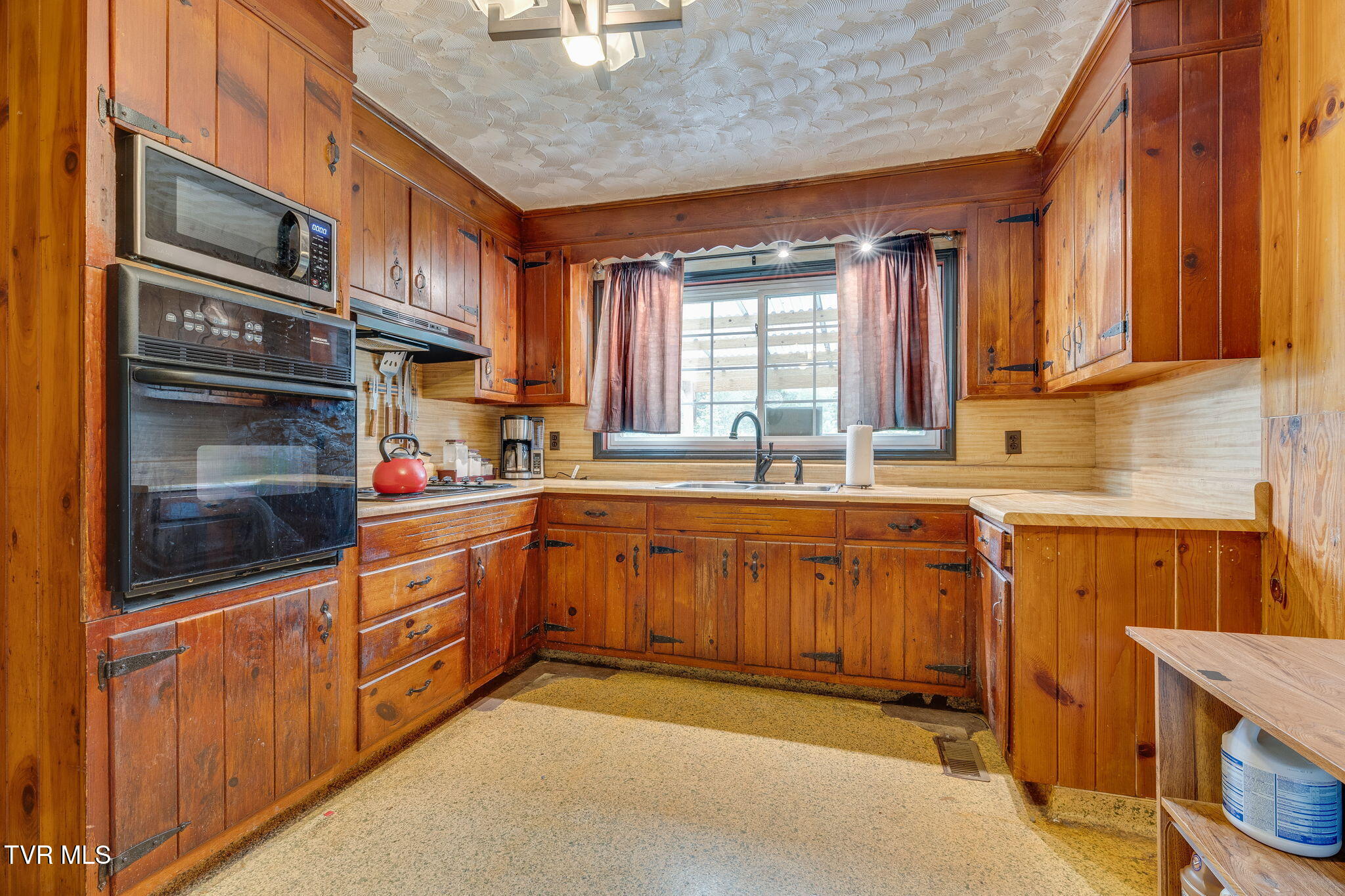 7175 Reedy Creek Road, Bristol, Virginia image 9