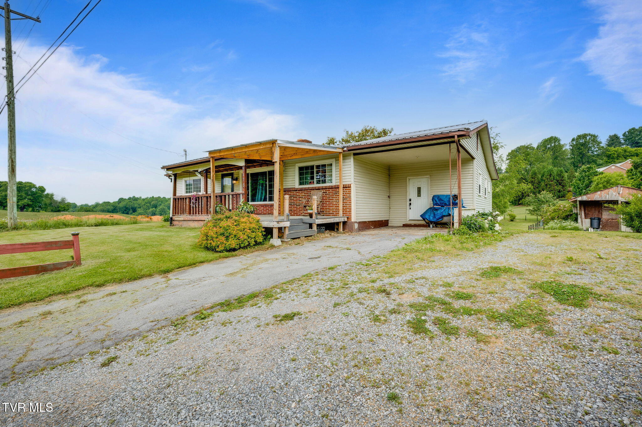 7175 Reedy Creek Road, Bristol, Virginia image 2