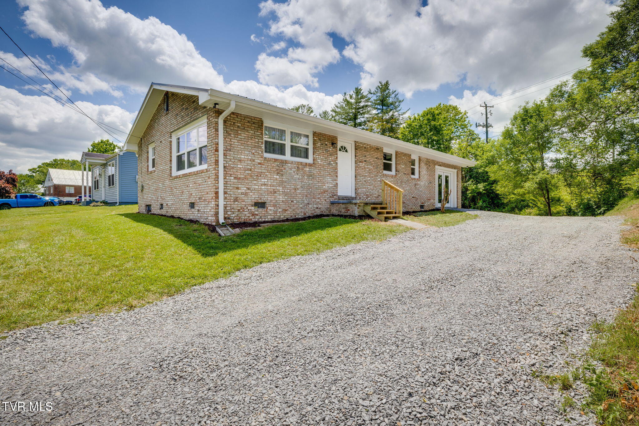 1321 Haga Road, Kingsport, Tennessee image 3