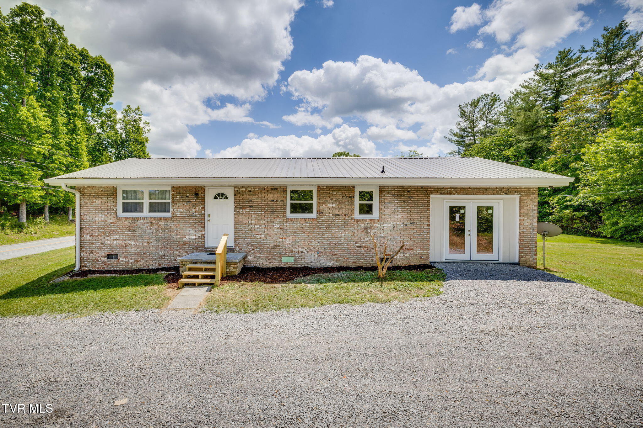 1321 Haga Road, Kingsport, Tennessee image 2