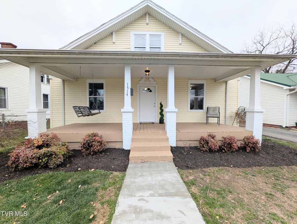 Photo of 1514 Sullivan Street, Kingsport, TN 37660 (MLS # 9991981)