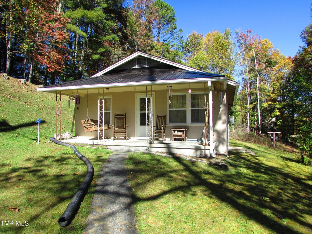 Photo of 3510 Highway 421, Mountain City, TN 37683 (MLS # 10002345)