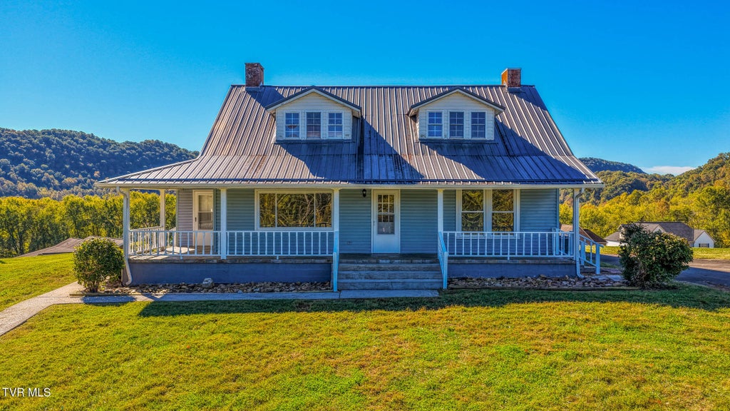 Photo of 117 Eagle Crest Drive, Rogersville, TN 37857 (MLS # 10002510)