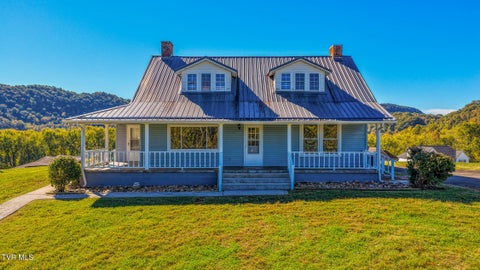 Photo of 117 Eagle Crest Drive, Rogersville, TN 37857 (MLS # 10002510)