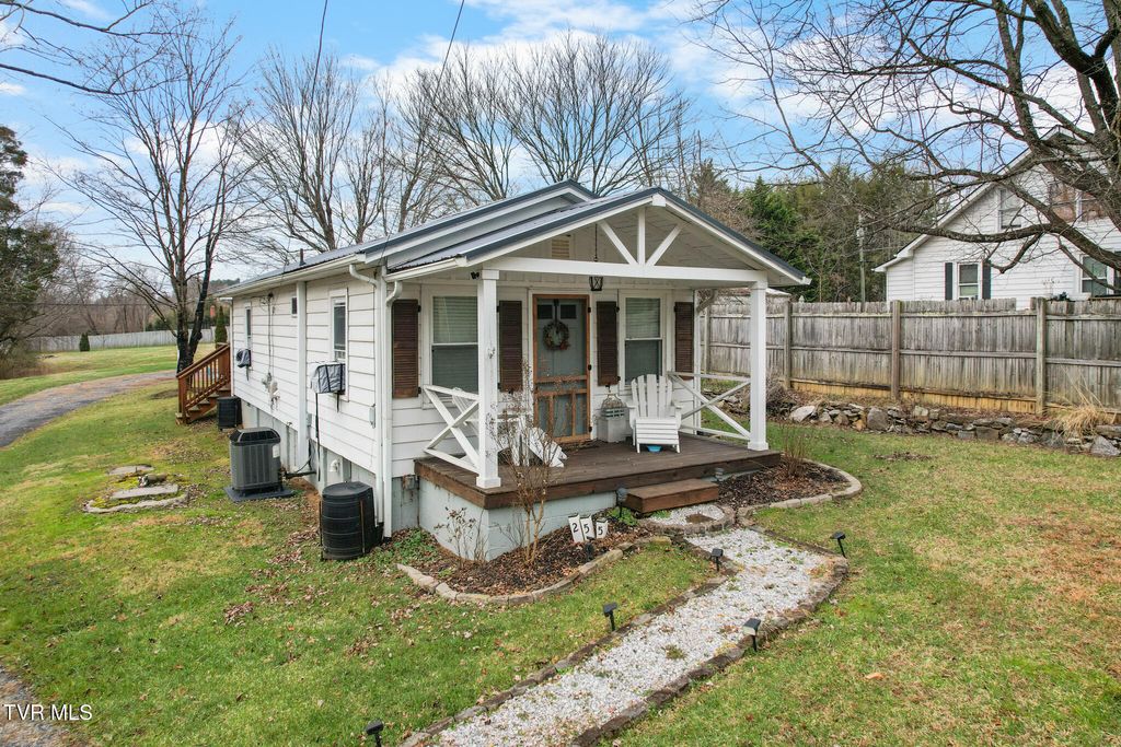 Photo of 255 Stone Mill Road, Abingdon, VA 24210 (MLS # 9989763)