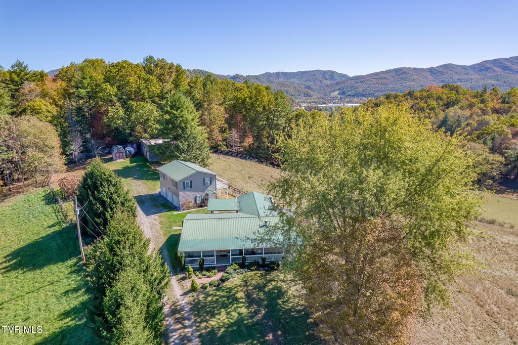Photo of 873 Rainbow Road, Mountain City, TN 37683 (MLS # 9987256)