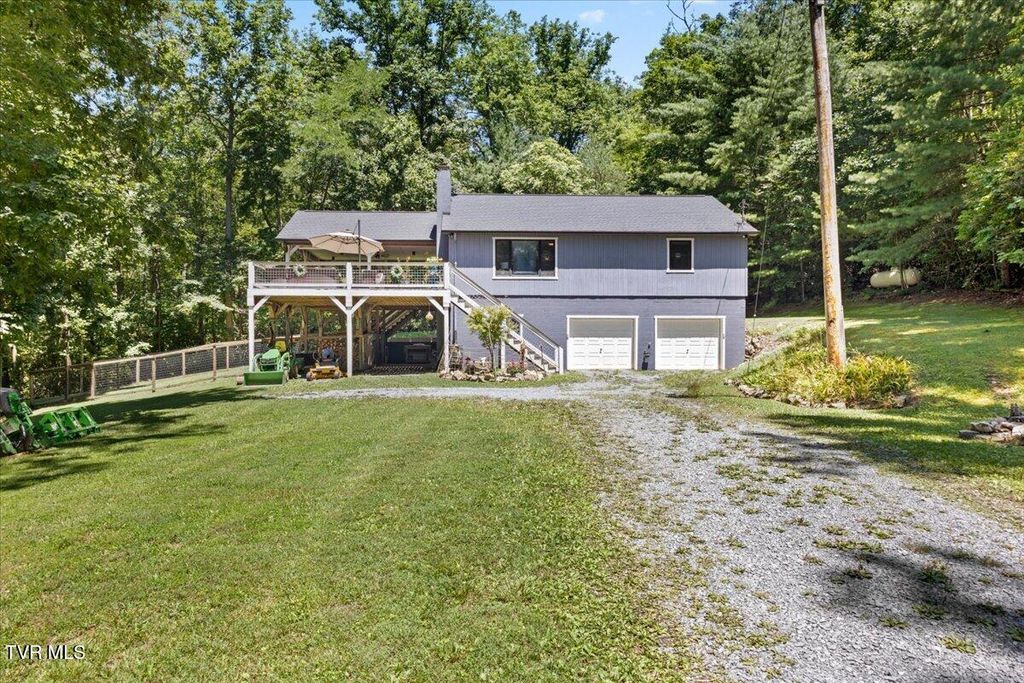 Photo of 770 Copperhead Road, Elizabethton, TN 37643 (MLS # 9998277)