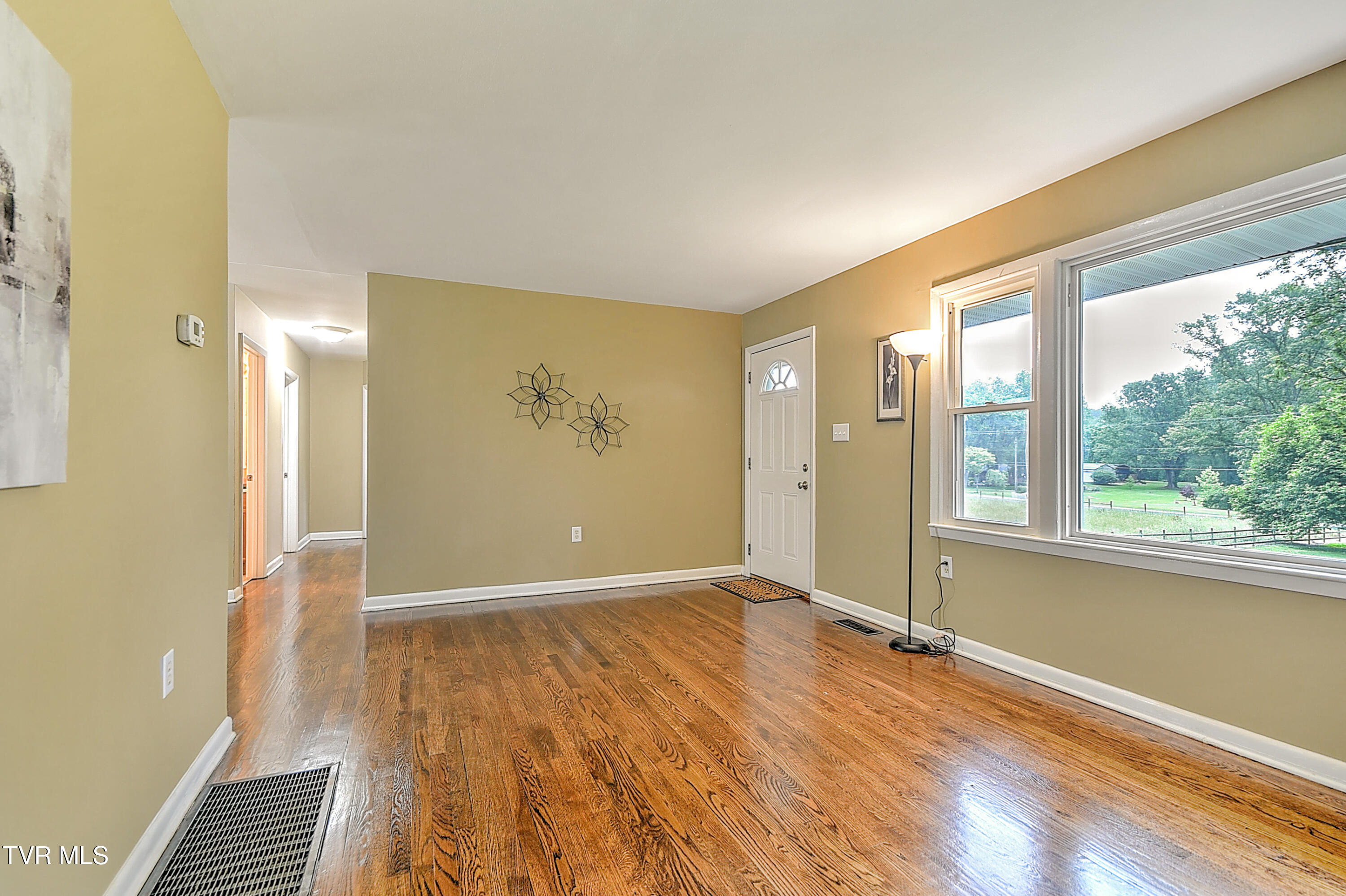 13537 Sinking Creek Road, Bristol, Virginia image 5