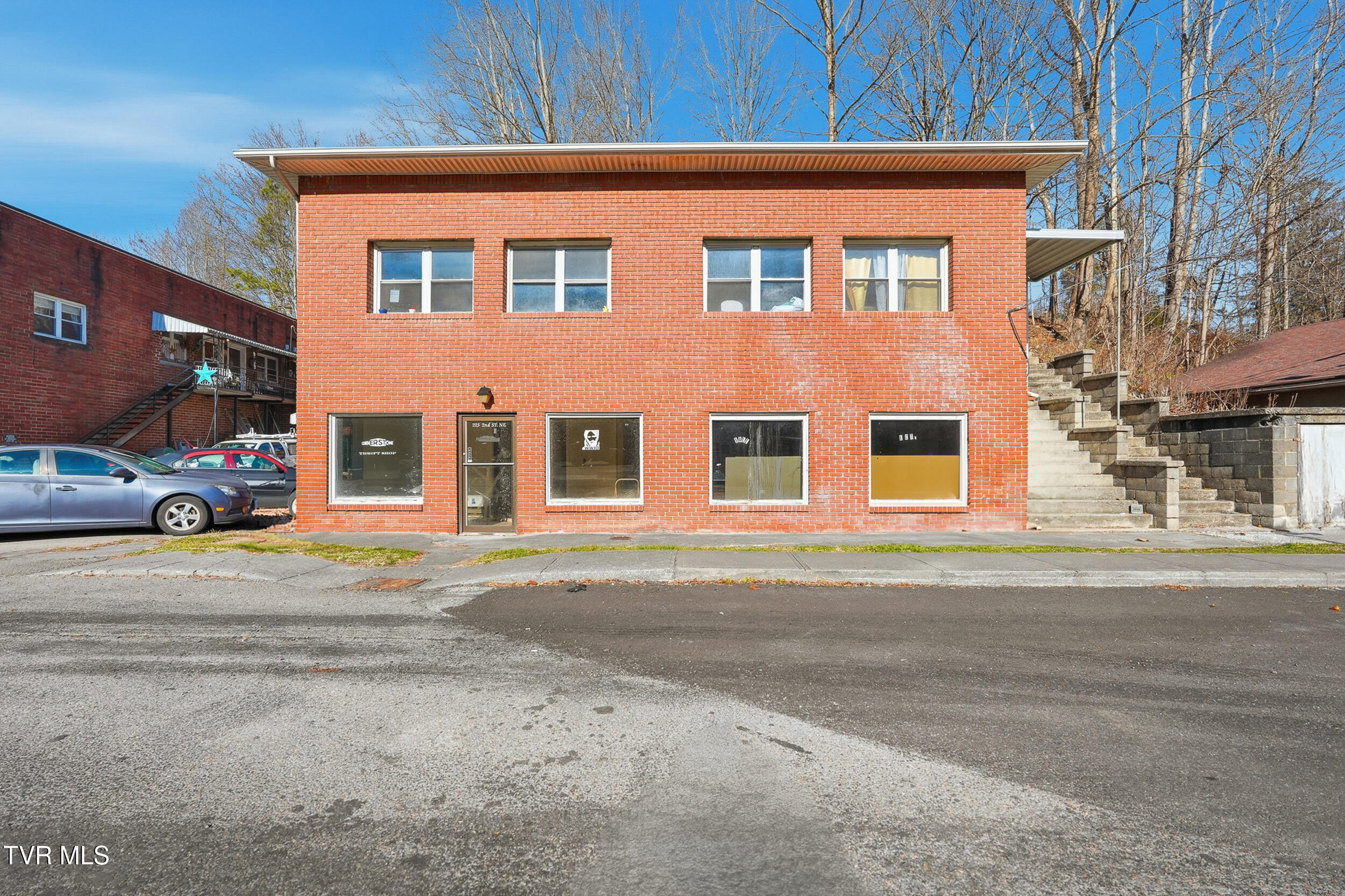 207 Northeast Diagonal Avenue