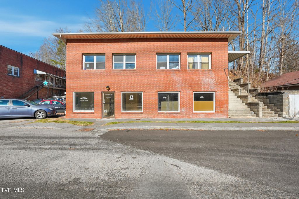 Photo of 207 Diagonal Avenue, Coeburn, VA 24230 (MLS # 9991704)