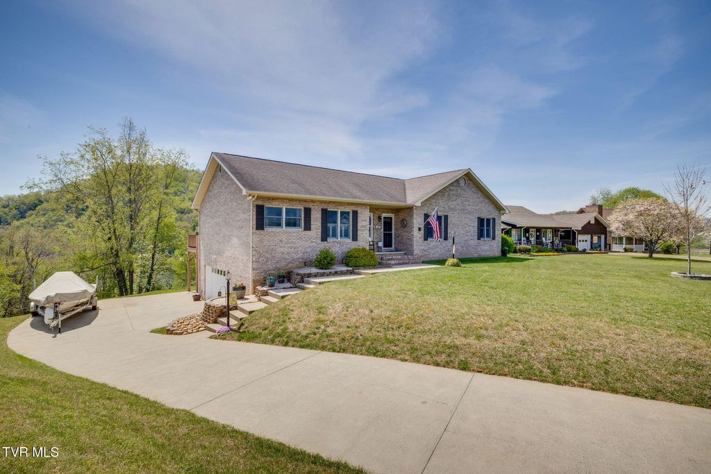 Photo of 127 West Lake Drive, Rogersville, TN 37857 (MLS # 9993987)