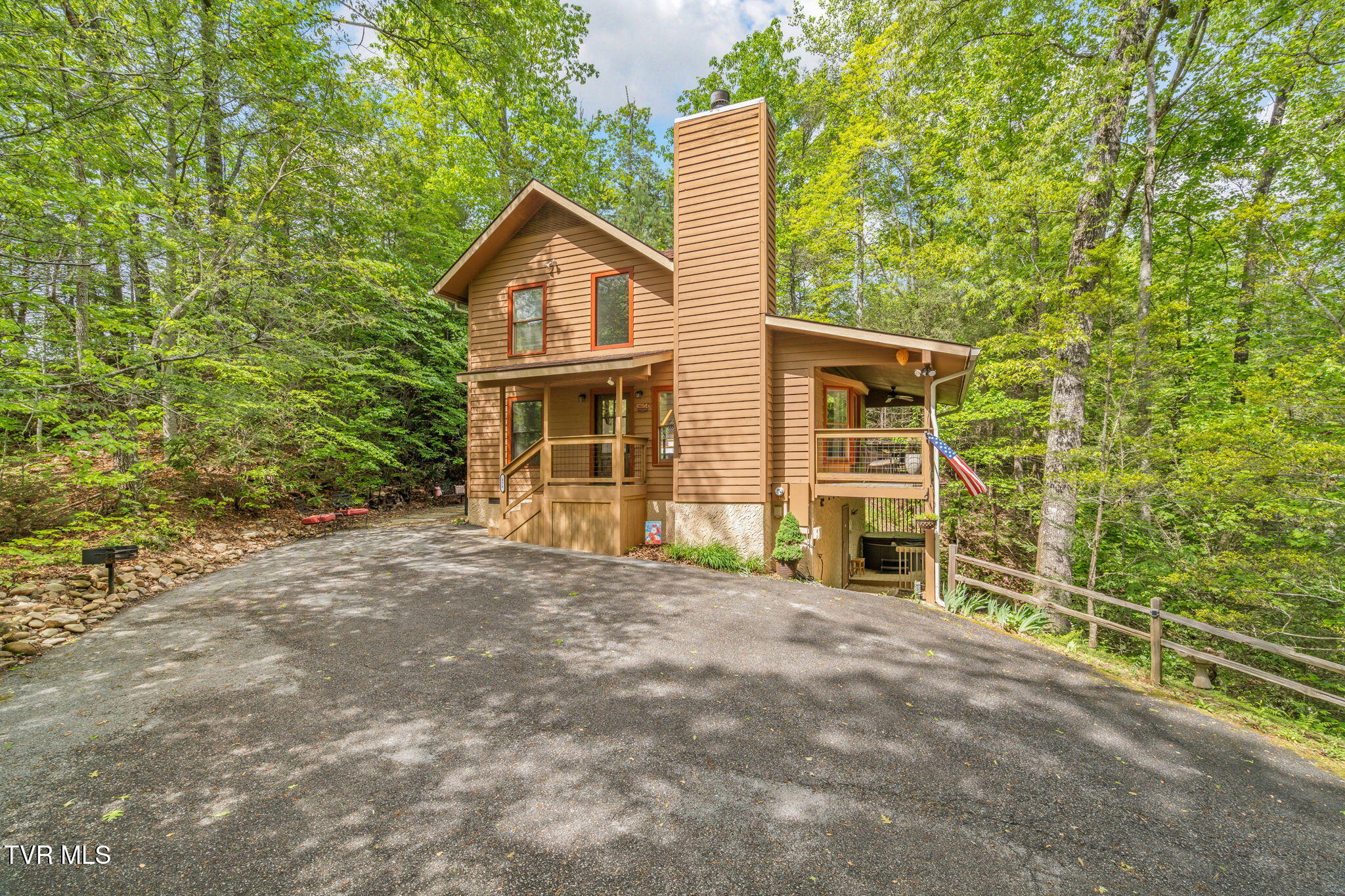 456 Patterson Lane, Gatlinburg, Tennessee image 1