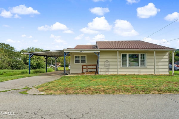 562 GARRISON HOLLOW RD, ELIZABETHTON, TN 37643 - Image bc26e3839ce2bb41d3df11bb104bc548/1288092310