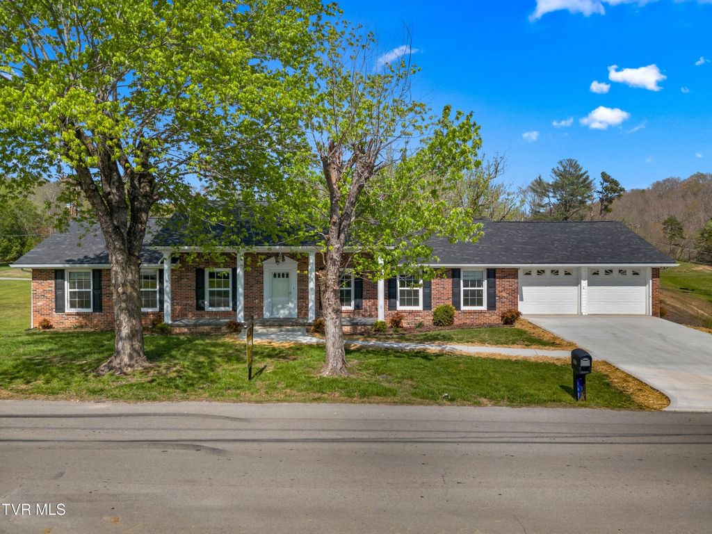 Photo of 168 Jones Road, Sneedville, TN 37869 (MLS # 9994154)