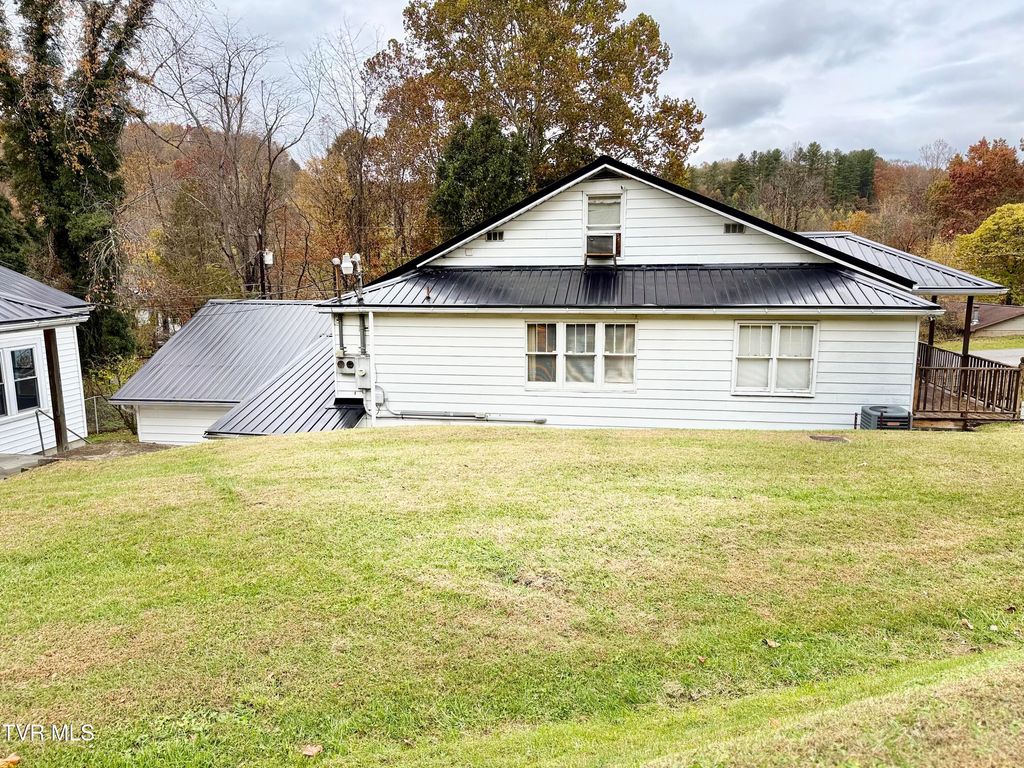 Photo of 6108 West Norton Rd Road, Norton, VA 24273 (MLS # 9987724)