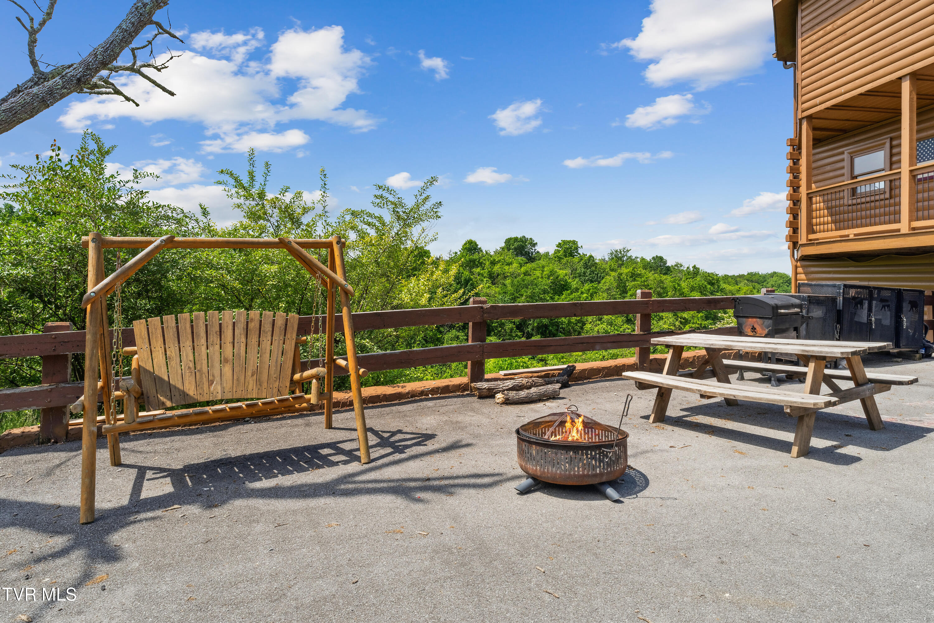 2083 Kerr Rd, Sevierville, Tennessee image 9