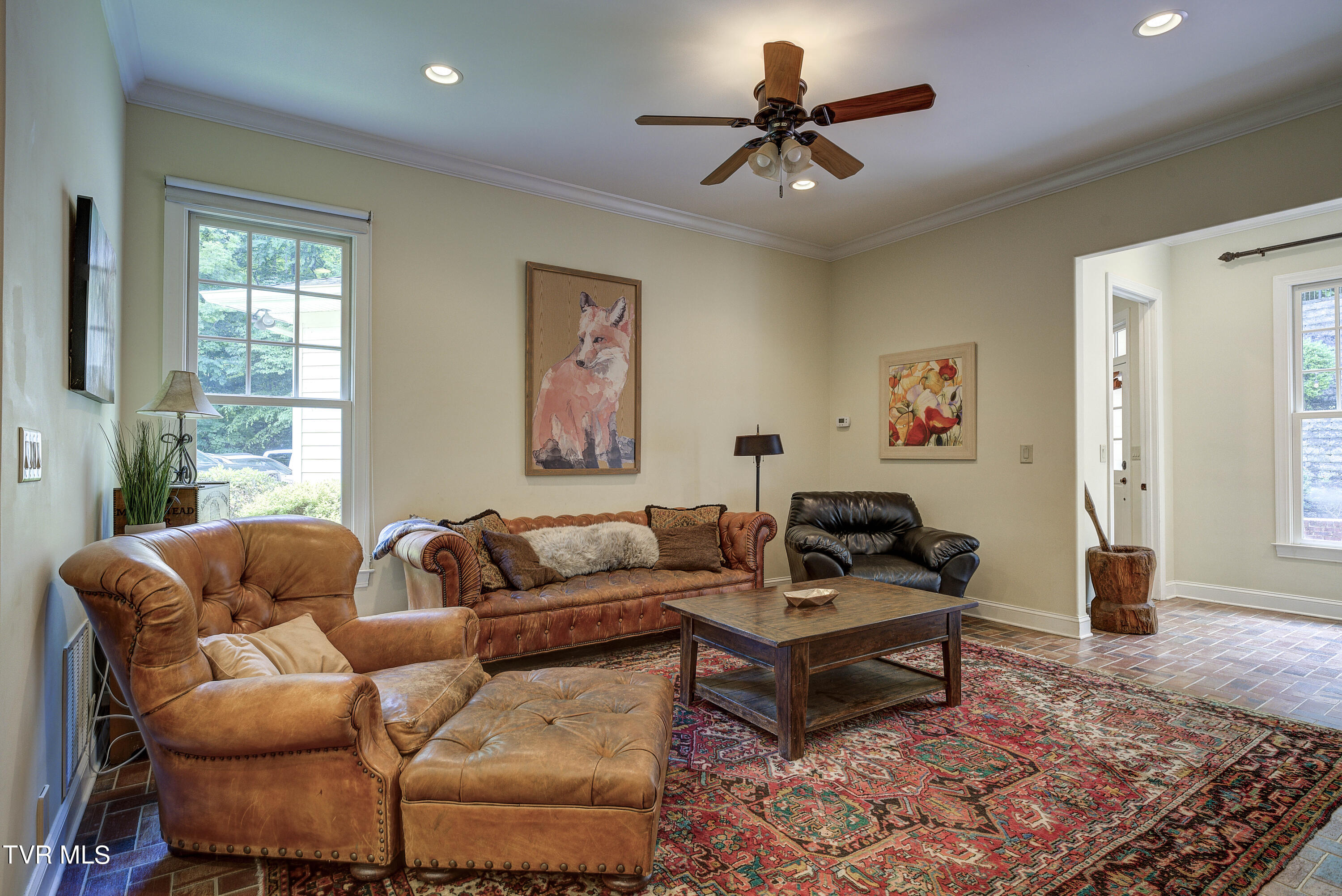 Bristol, Tennessee 37620, United States, 4 Bedrooms Bedrooms, ,5 BathroomsBathrooms,Residential,Pending,56434