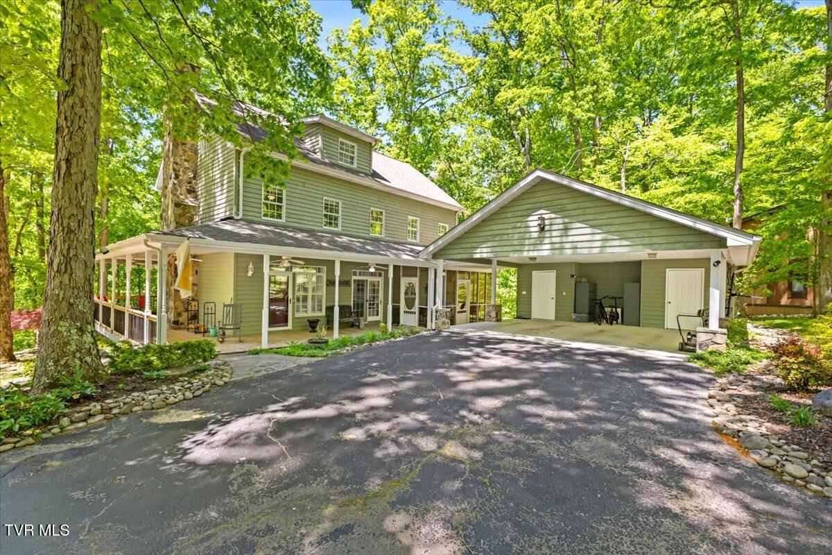 1 Deercreek Private Drive