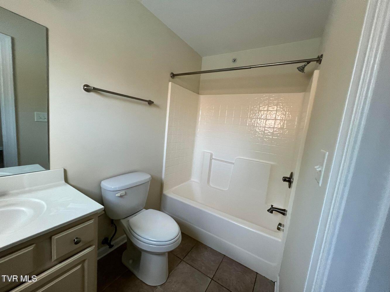 614 Center Street #6, Johnson City, Tennessee image 3