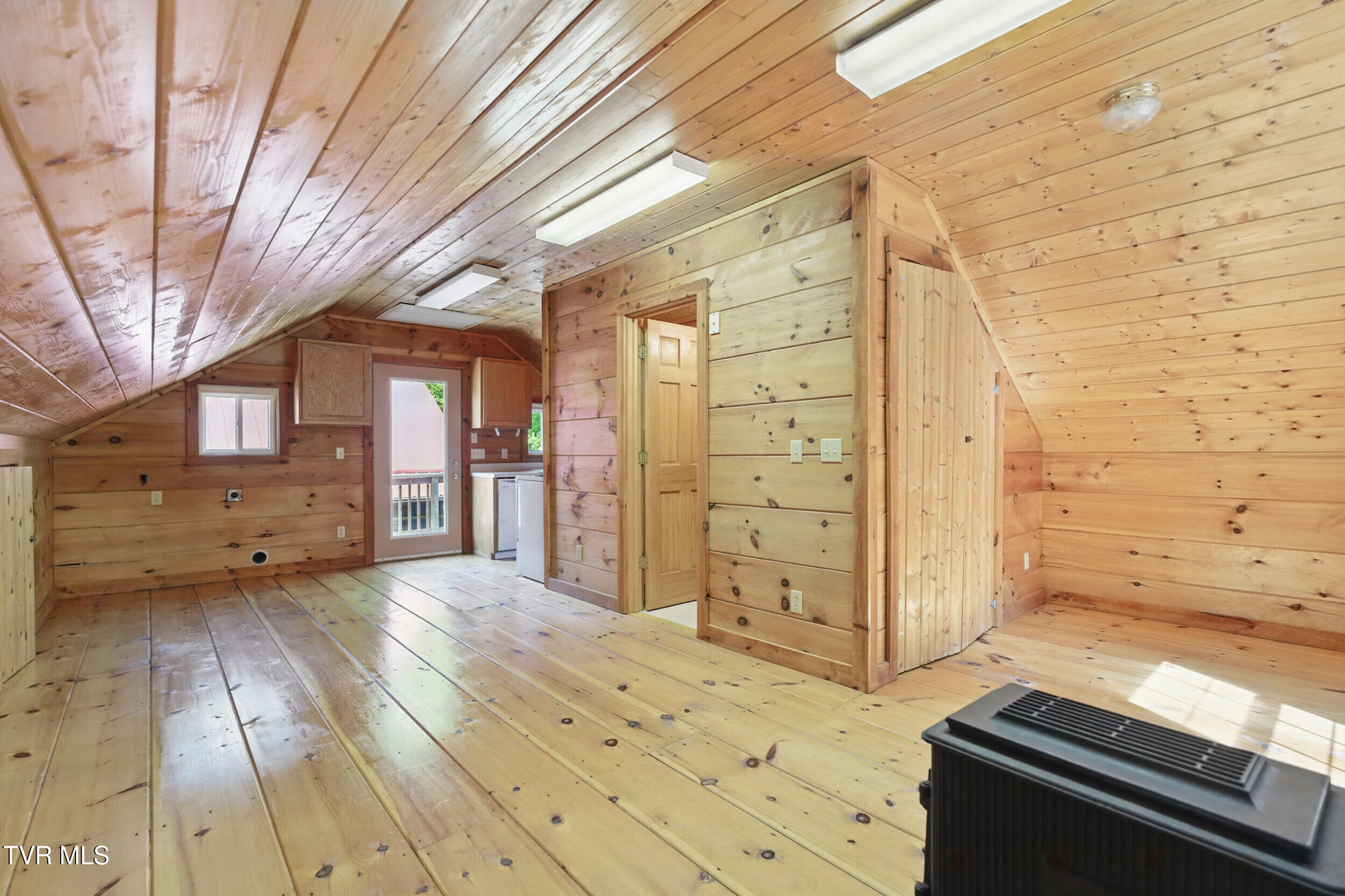 2210 Norris Road, Butler, Tennessee image 29