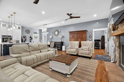 Tiny photo for 718 Mullins Drive, Sneedville, TN 37869 (MLS # 9982092)