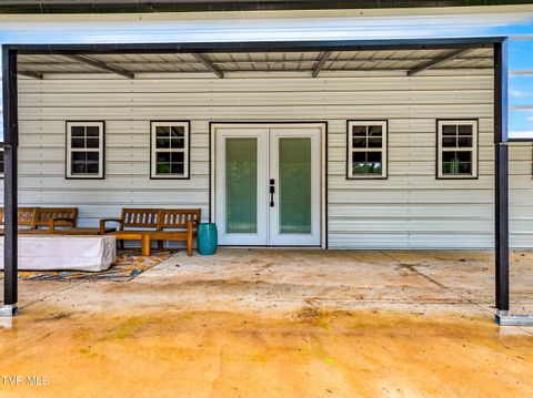 Tiny photo for 718 Mullins Drive, Sneedville, TN 37869 (MLS # 9982092)
