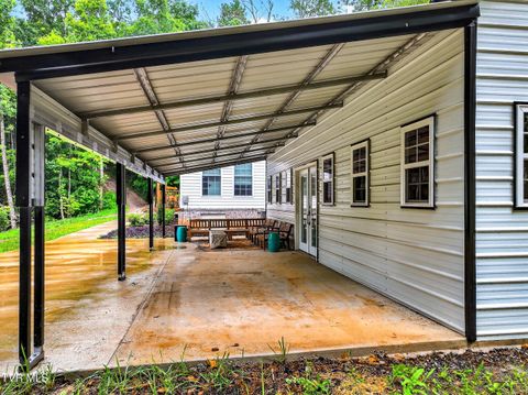 Tiny photo for 718 Mullins Drive, Sneedville, TN 37869 (MLS # 9982092)
