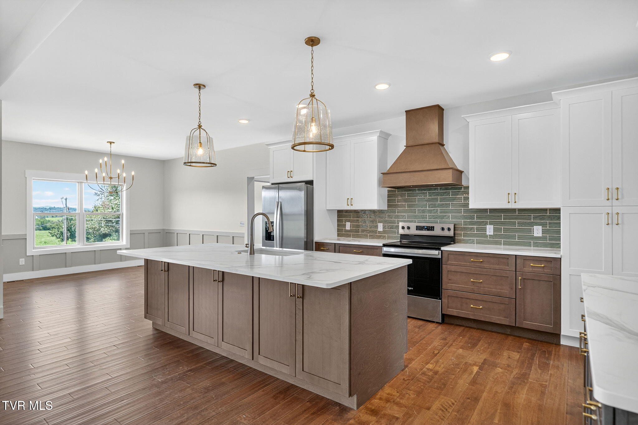 15 Browns Bridge Road