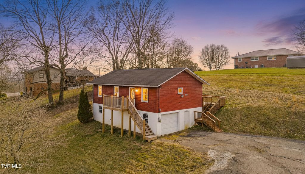Photo of 2908 Cain Street, Kingsport, TN 37660 (MLS # 9991945)