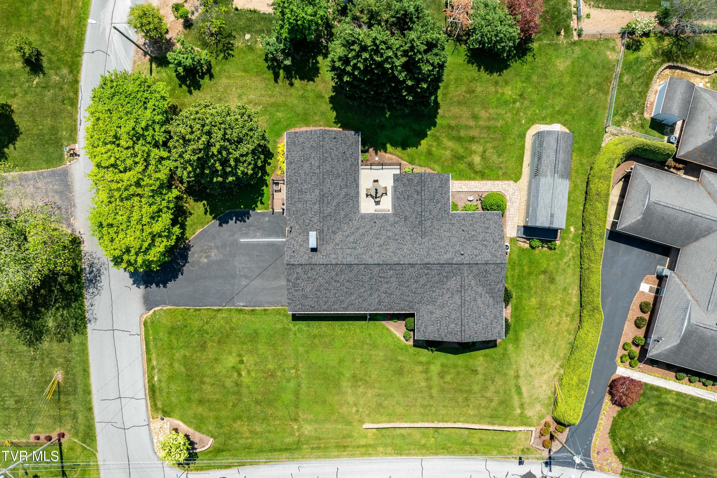 408 Garmon Drive, Kingsport, Tennessee image 3