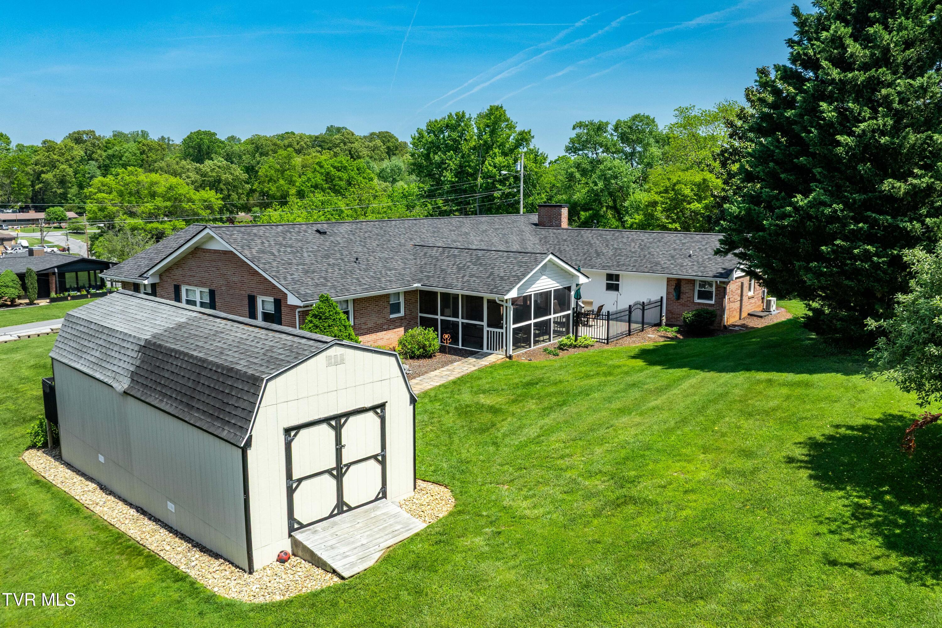 408 Garmon Drive, Kingsport, Tennessee image 22
