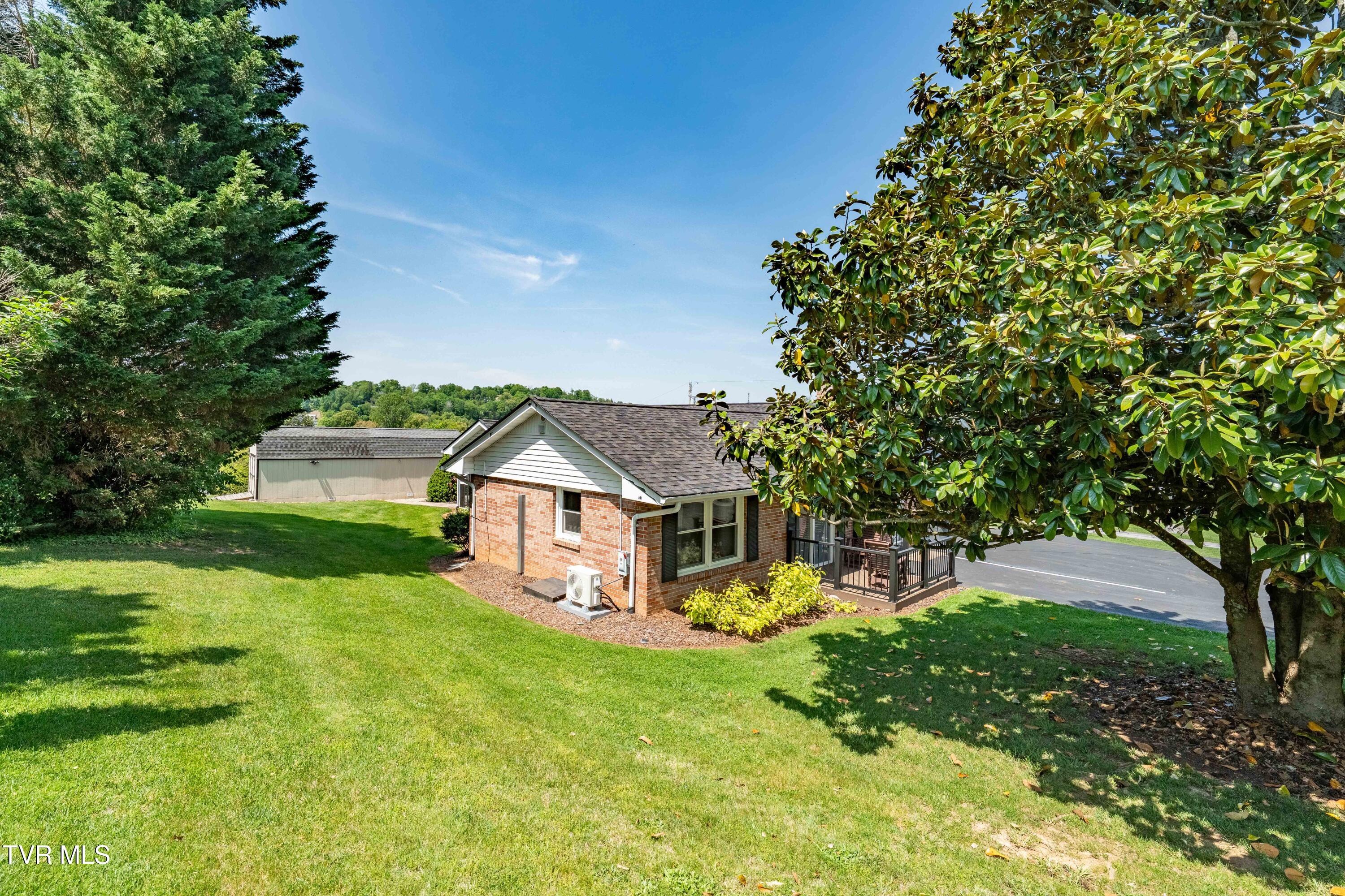 408 Garmon Drive, Kingsport, Tennessee image 36