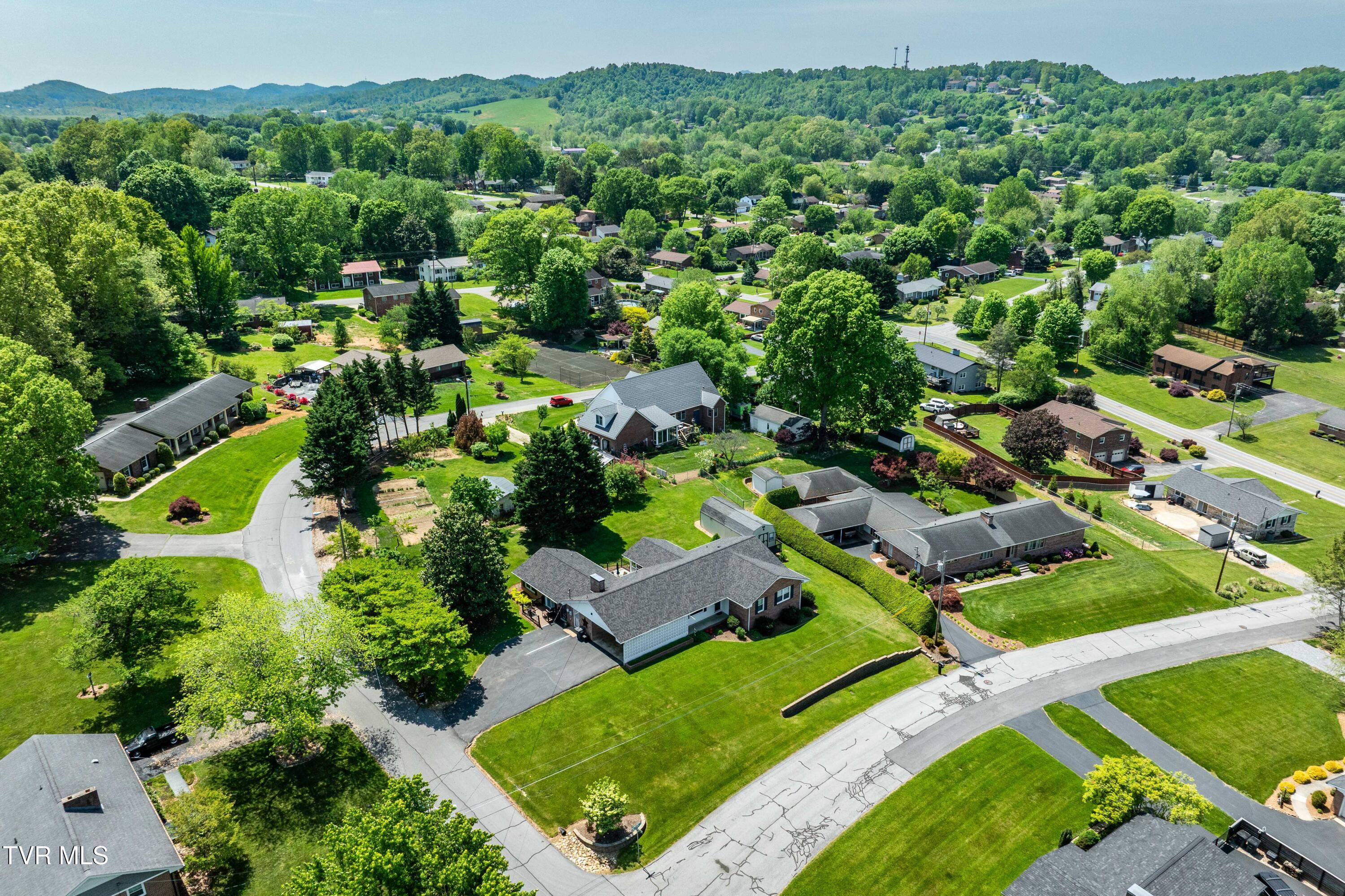 408 Garmon Drive, Kingsport, Tennessee image 13