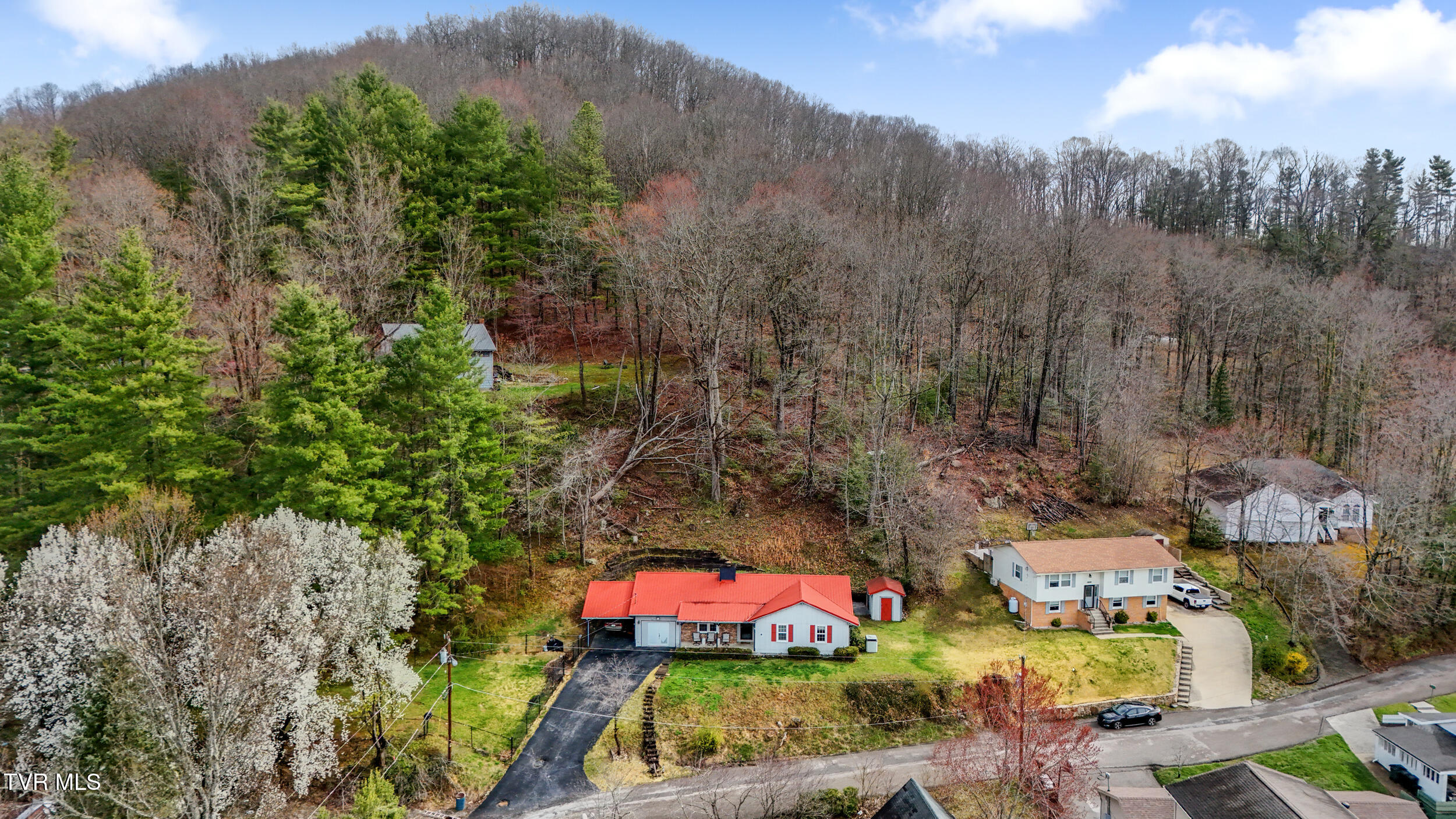 420 Poplar Street, Norton, Virginia image 9